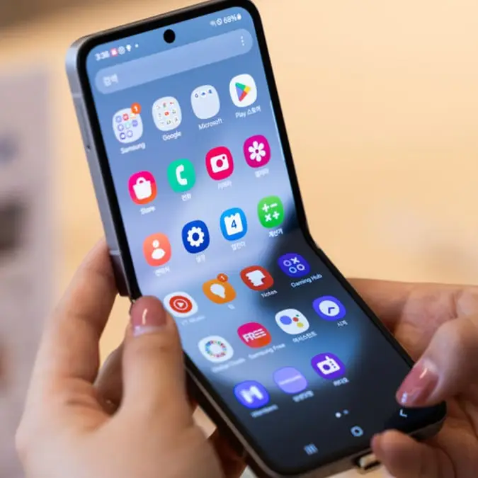 Apple could borrow from Samsung in new foldable iPhone plans