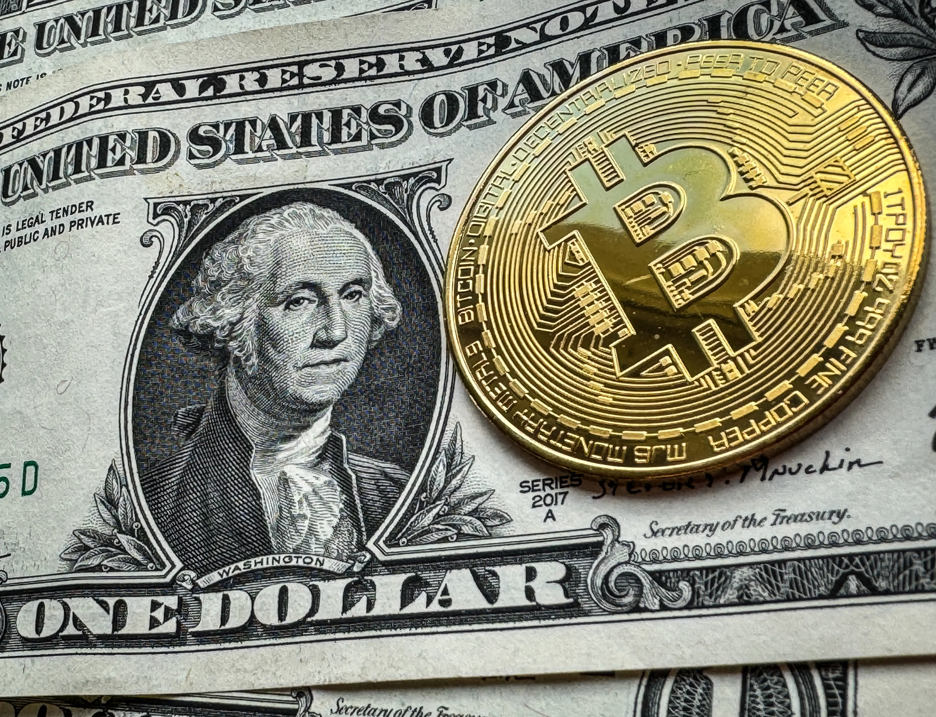 Bitcoin looks set to continue flying (Matt Cardy / Contributor / Getty)