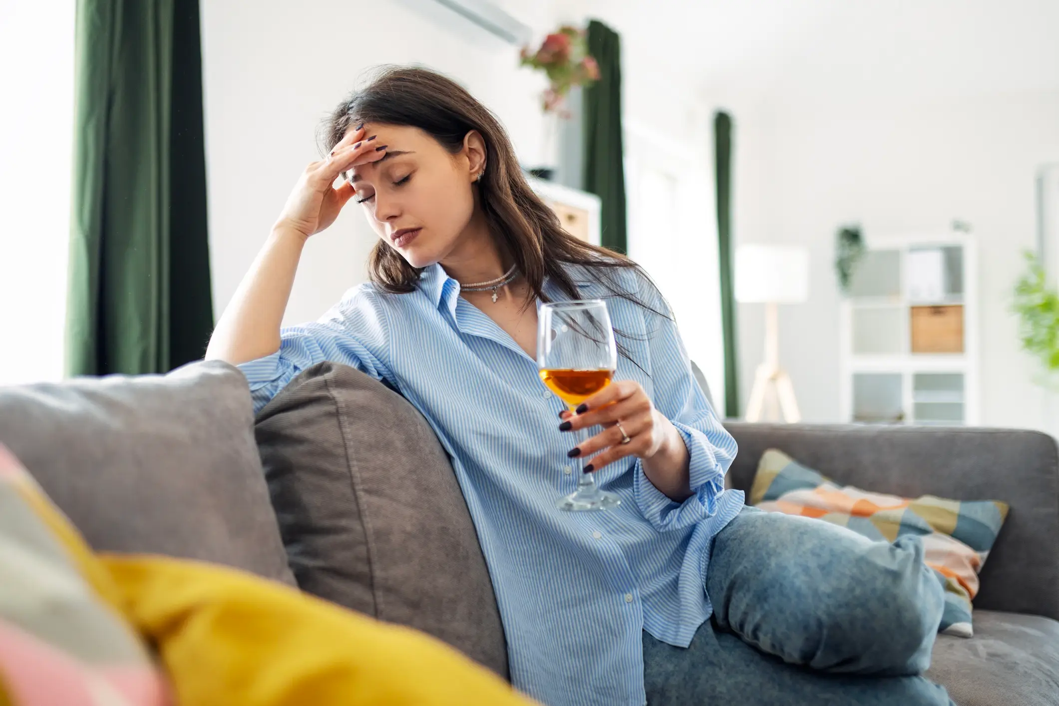 Drinking alcohol 'moderately' had the capacity to erode brain cognition (Nastasic/Getty)