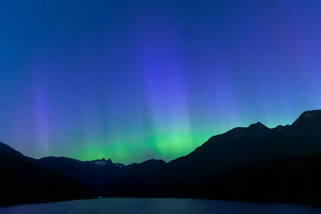 18 US states are likely to see the Northern Lights over the weekend. (Andrew Chin/Contributor/Getty)