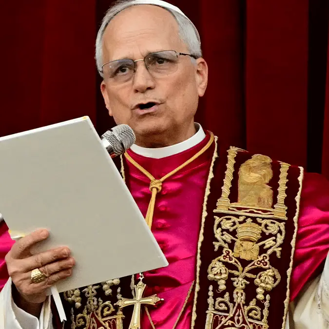 People surprised to see newly elected Pope sporting popular Apple gadget during first official mass