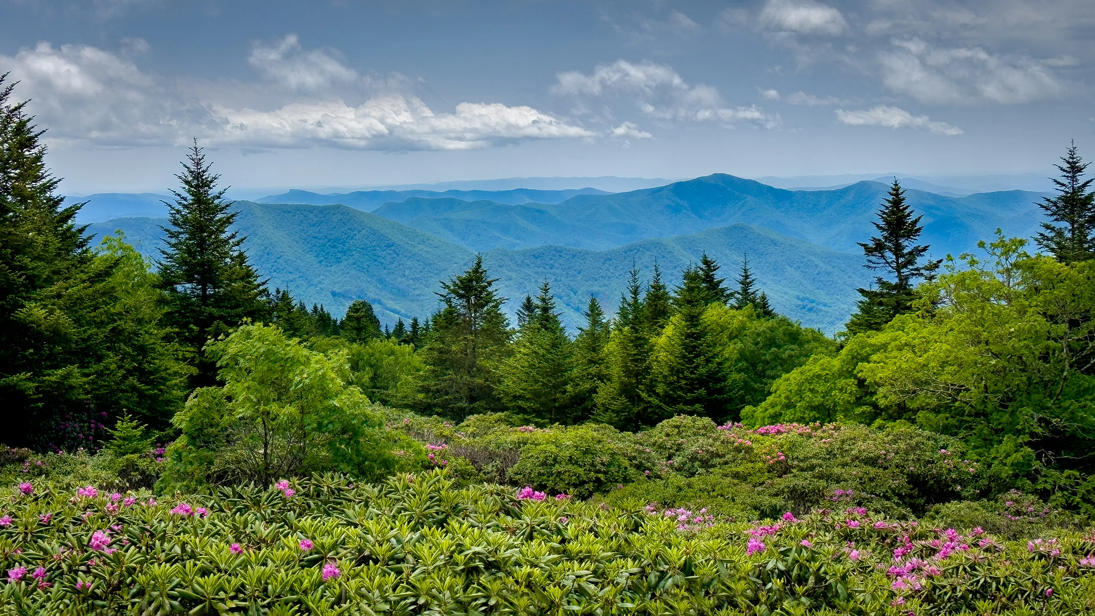 More drips could form under some of America's major mountain ranges (Marcia Straub / Getty)