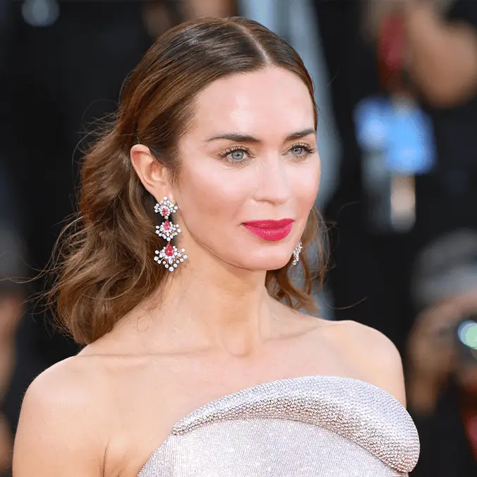 Emily Blunt issues urgent plea after being shown picture of new dystopian 'actress'