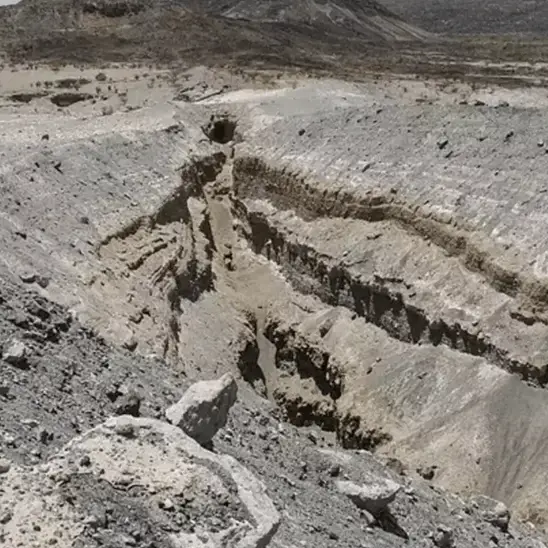 Distressing photos show Africa physically splitting apart as new ocean forms