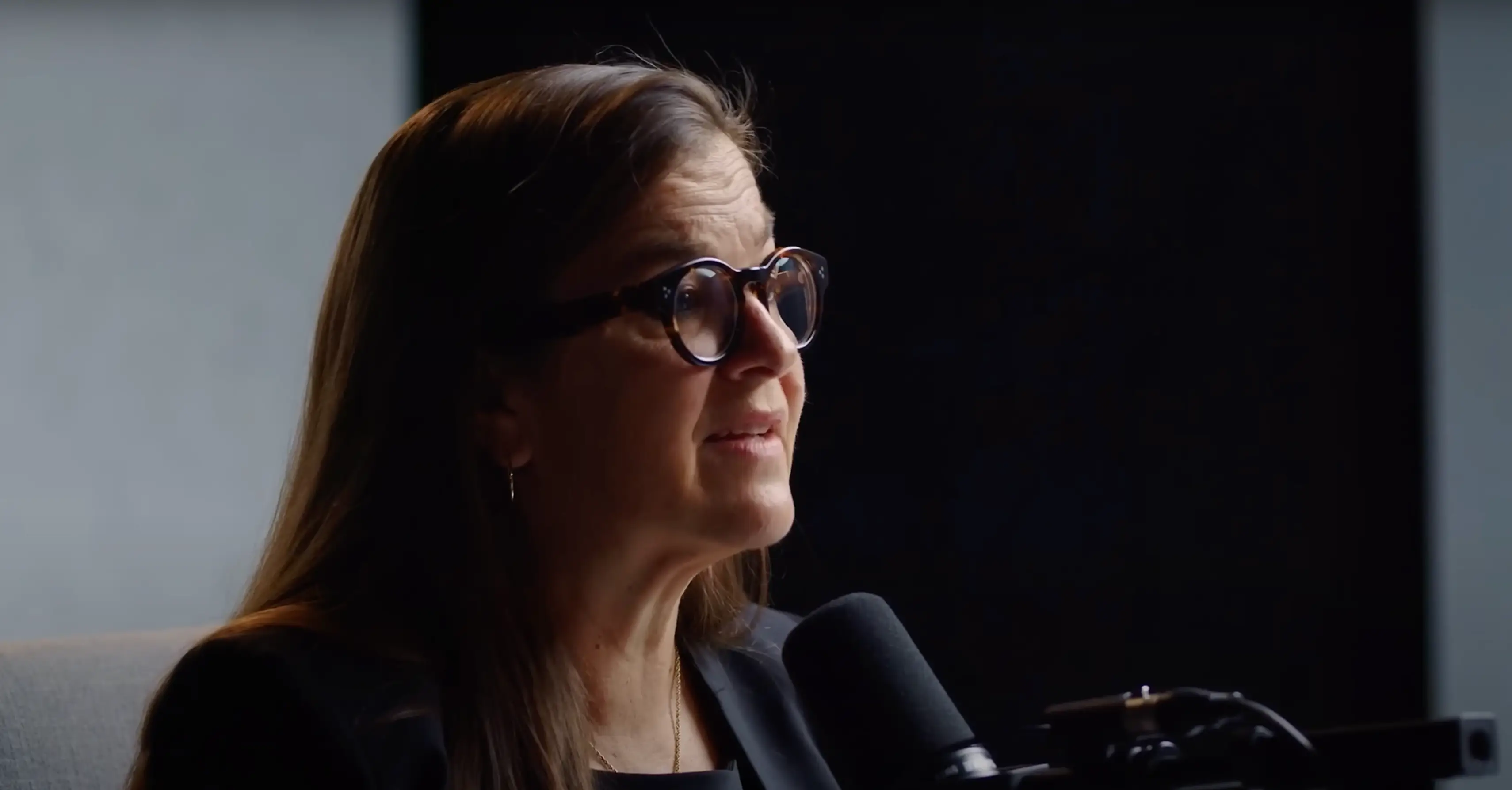 An expert has detailed what would happen in the event of a nuclear war (YouTube/@TheDiaryOfACEO)