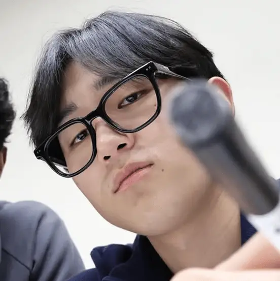 im_roy_lee / Instagram