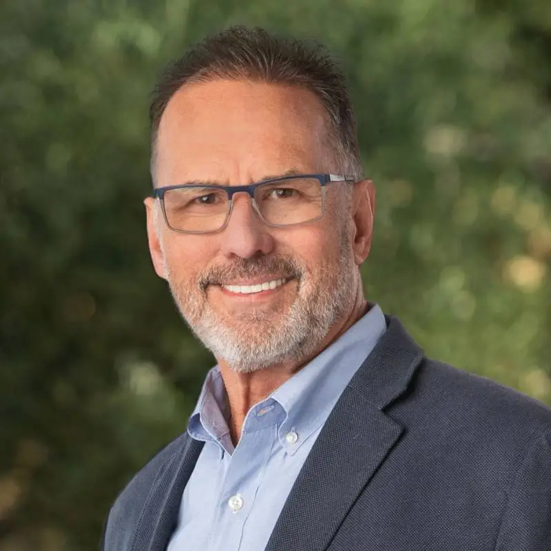 Lundeen was arrested when he landed in Baltimore (LinkedIn)