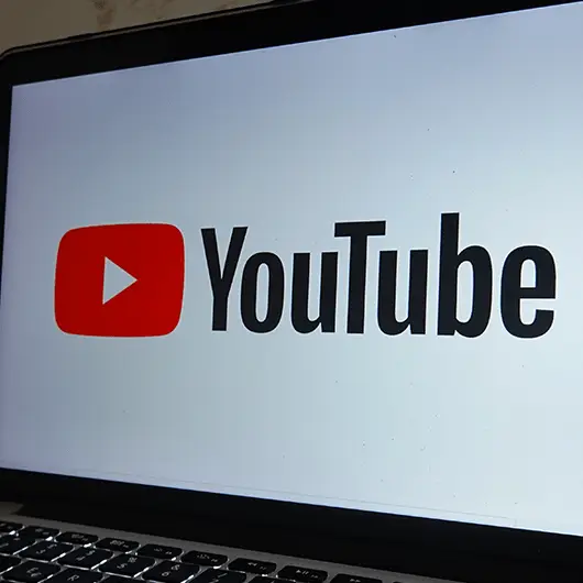 NurPhoto / Contributor / Getty / RileyRichard/ u/Reddit