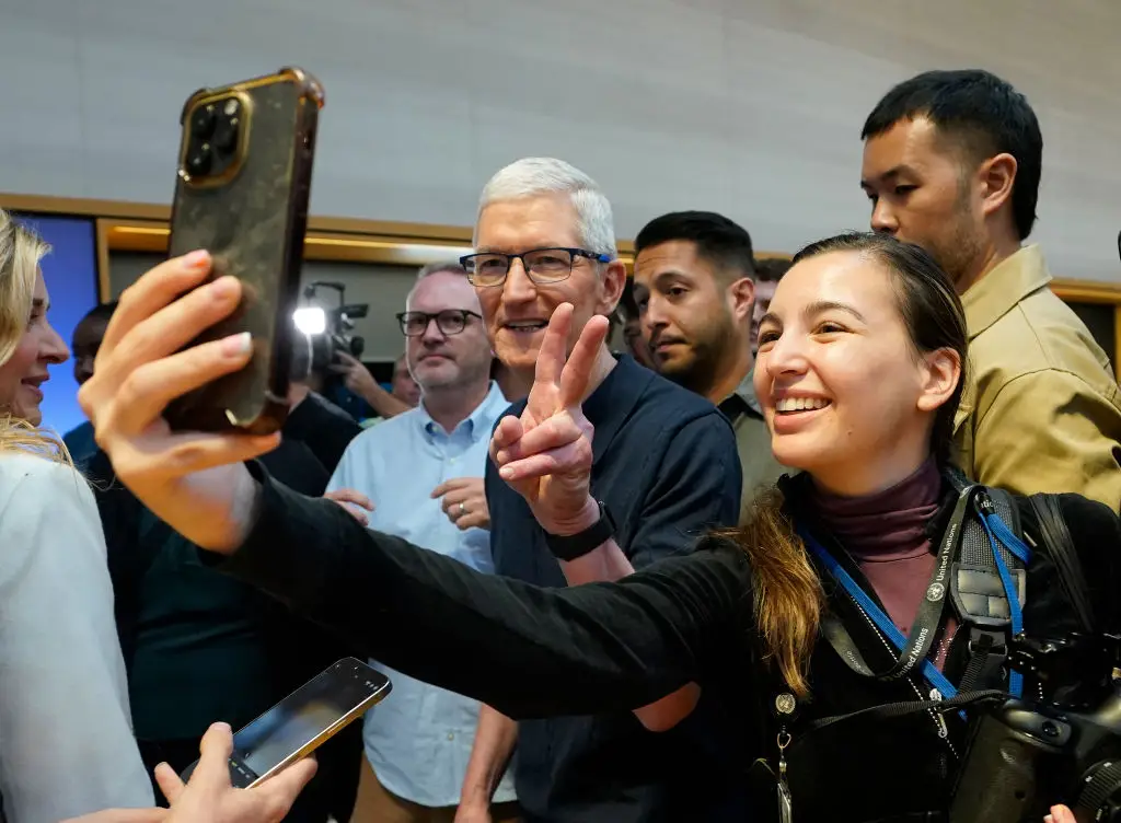 Soon you'll be able to remove any unwanted parts of your favorite iPhone photos (Timothy A. Clary/AFP via Getty Images)