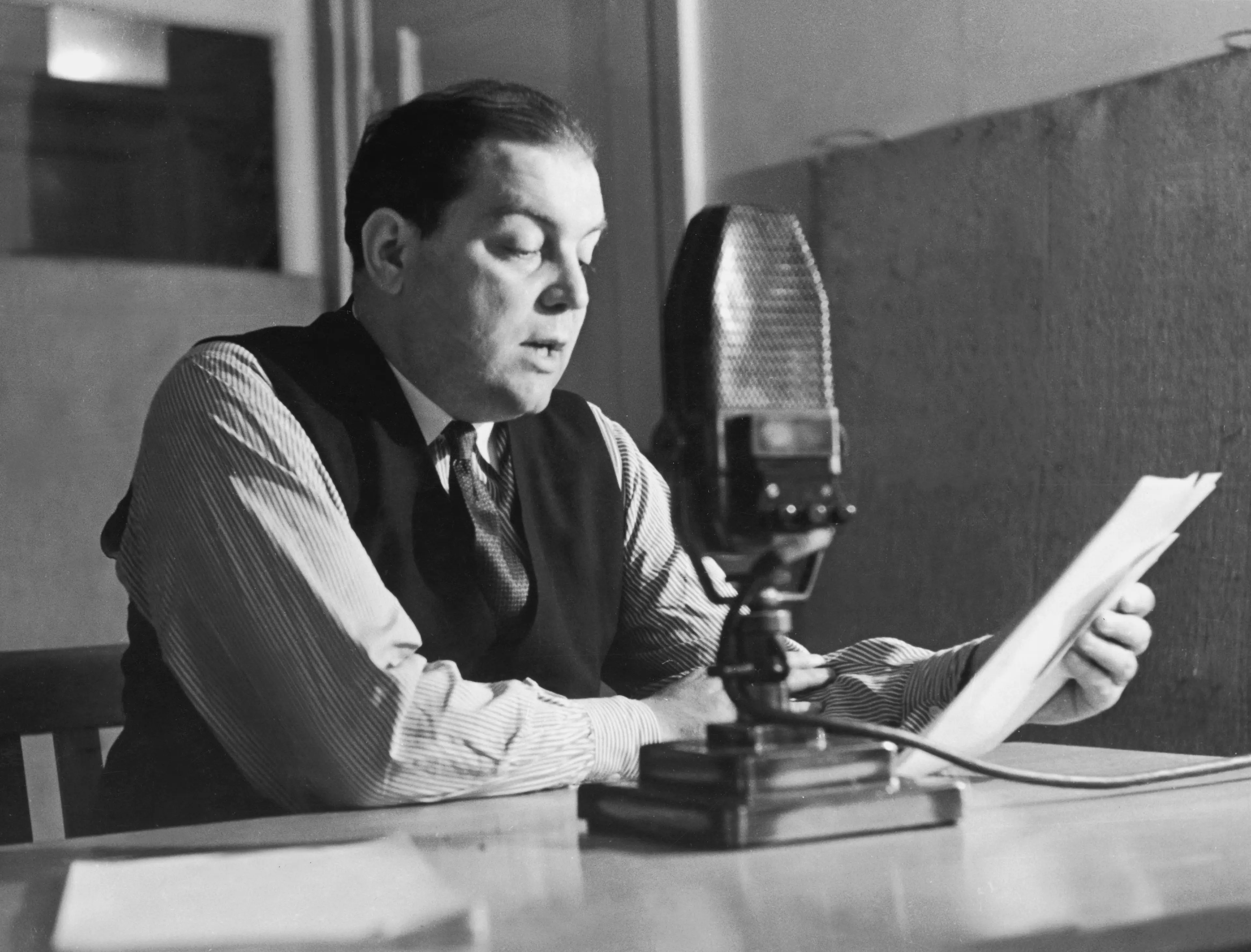 The radio played a vital role during World War II (Kurt Hutton/Picture Post/Hulton Archive/Getty Images)