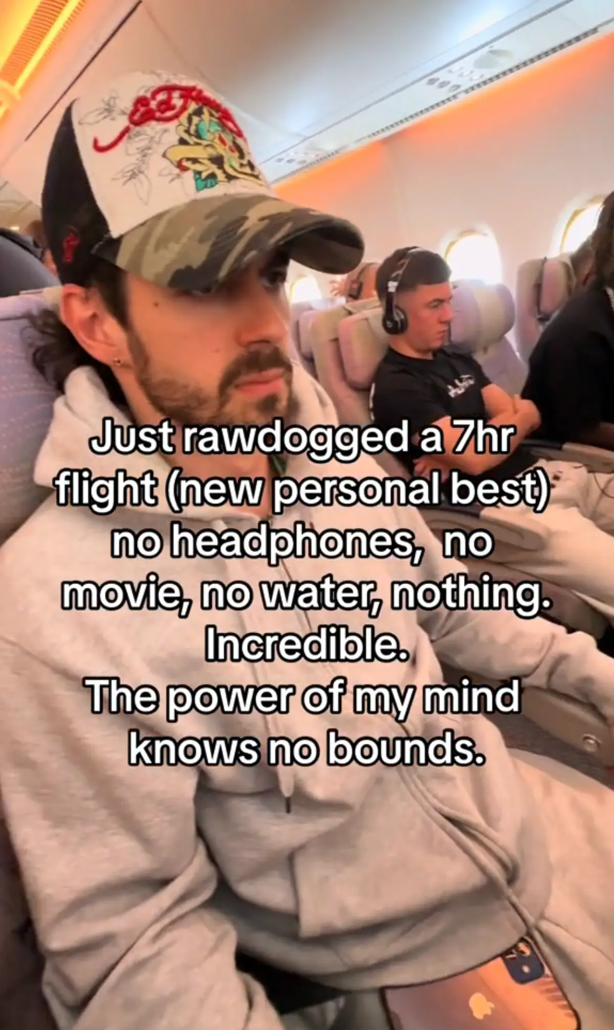 People are pushing themselves to their limits (TikTok/@oiwudini)