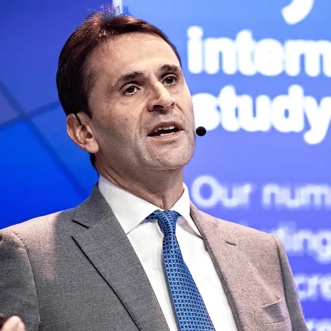 CEO of a $282,000,000,000 company shares one easy step he never skips to stay calm during a big presentation