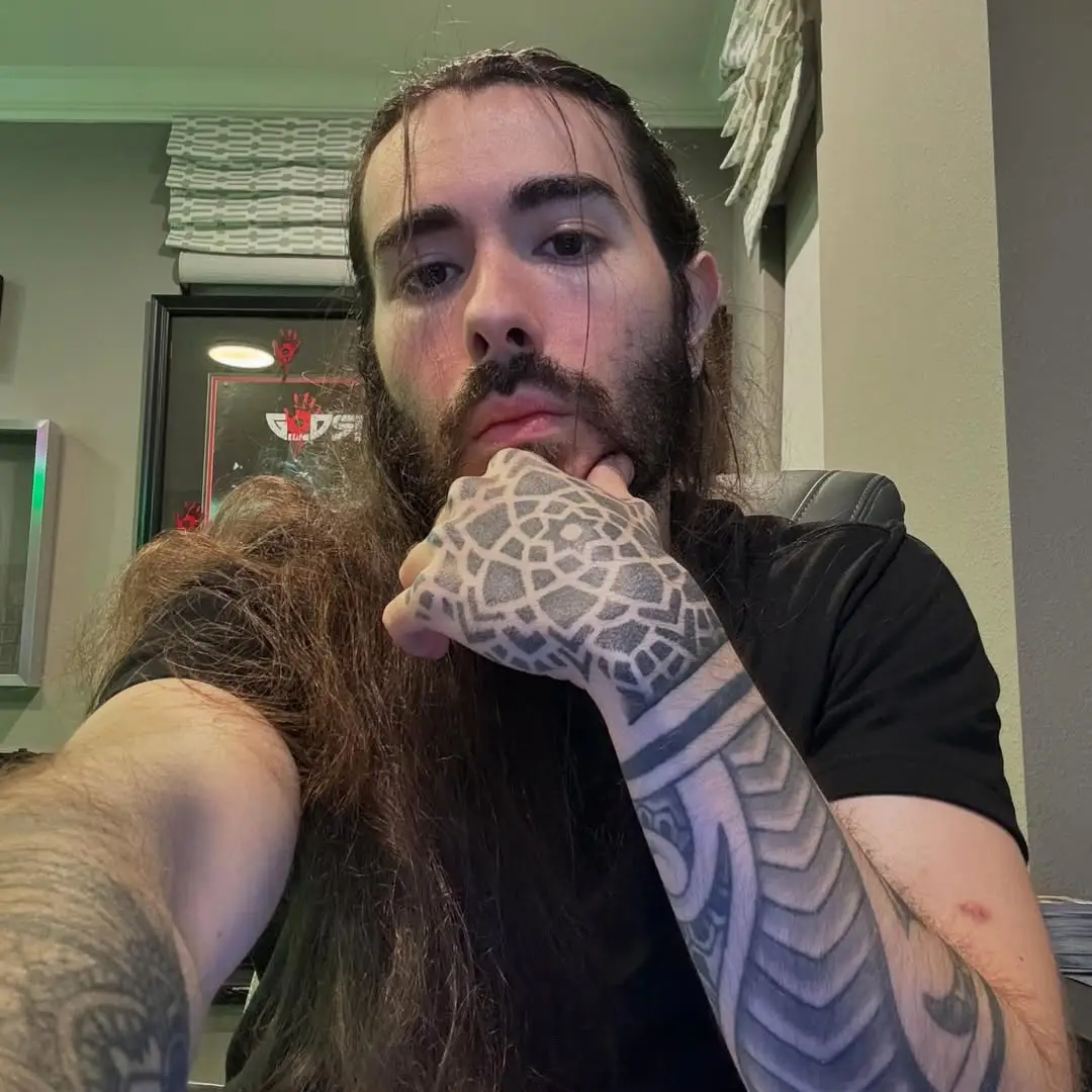 The YouTuber released the total earnings he has made since starting his channel (Instagram/@bigmoistcr1tikal)