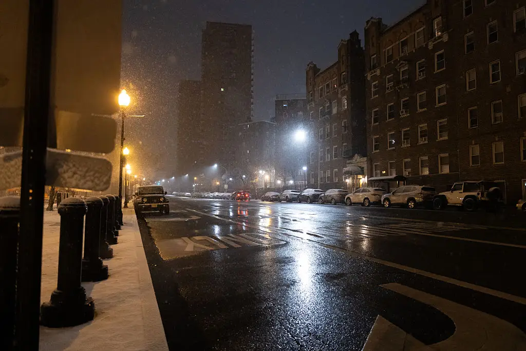 For some states, permanent daylight saving time will mean dark mornings (Federico Torres/NurPhoto via Getty Images)