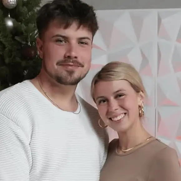  HAY_WELCH / Instagram / App Store