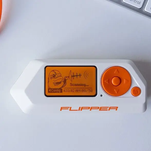 Instagram/@flipper_zero/Witthaya Prasongsin/Getty