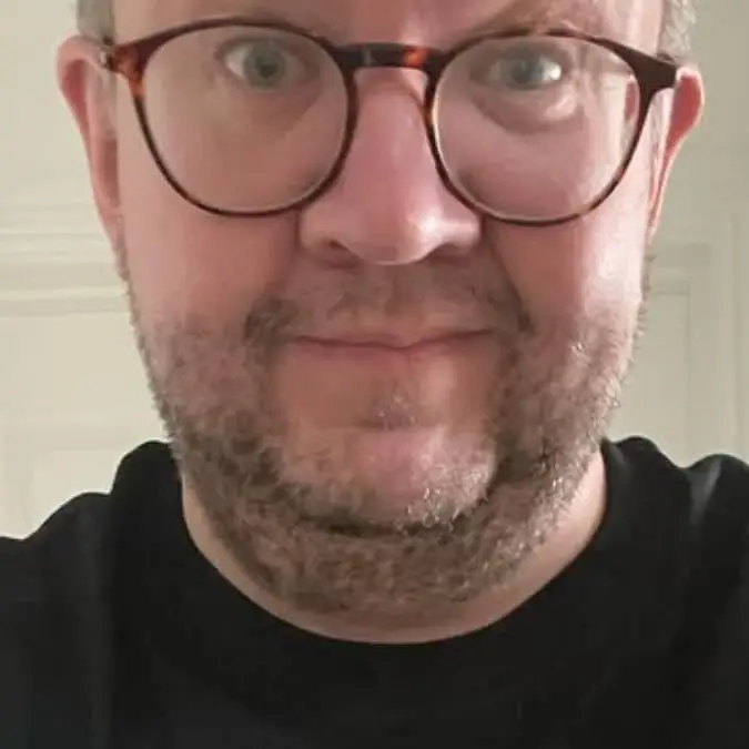 Instagram / bionicsurgeon