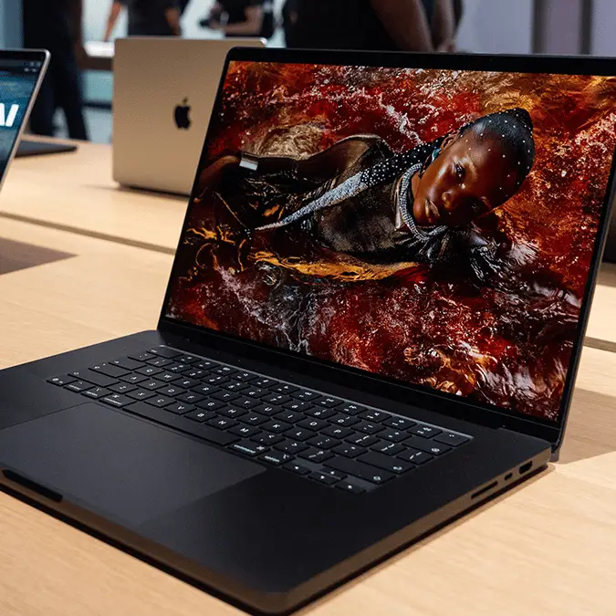 MacBook Pro (Bloomberg / Contributor via Getty)