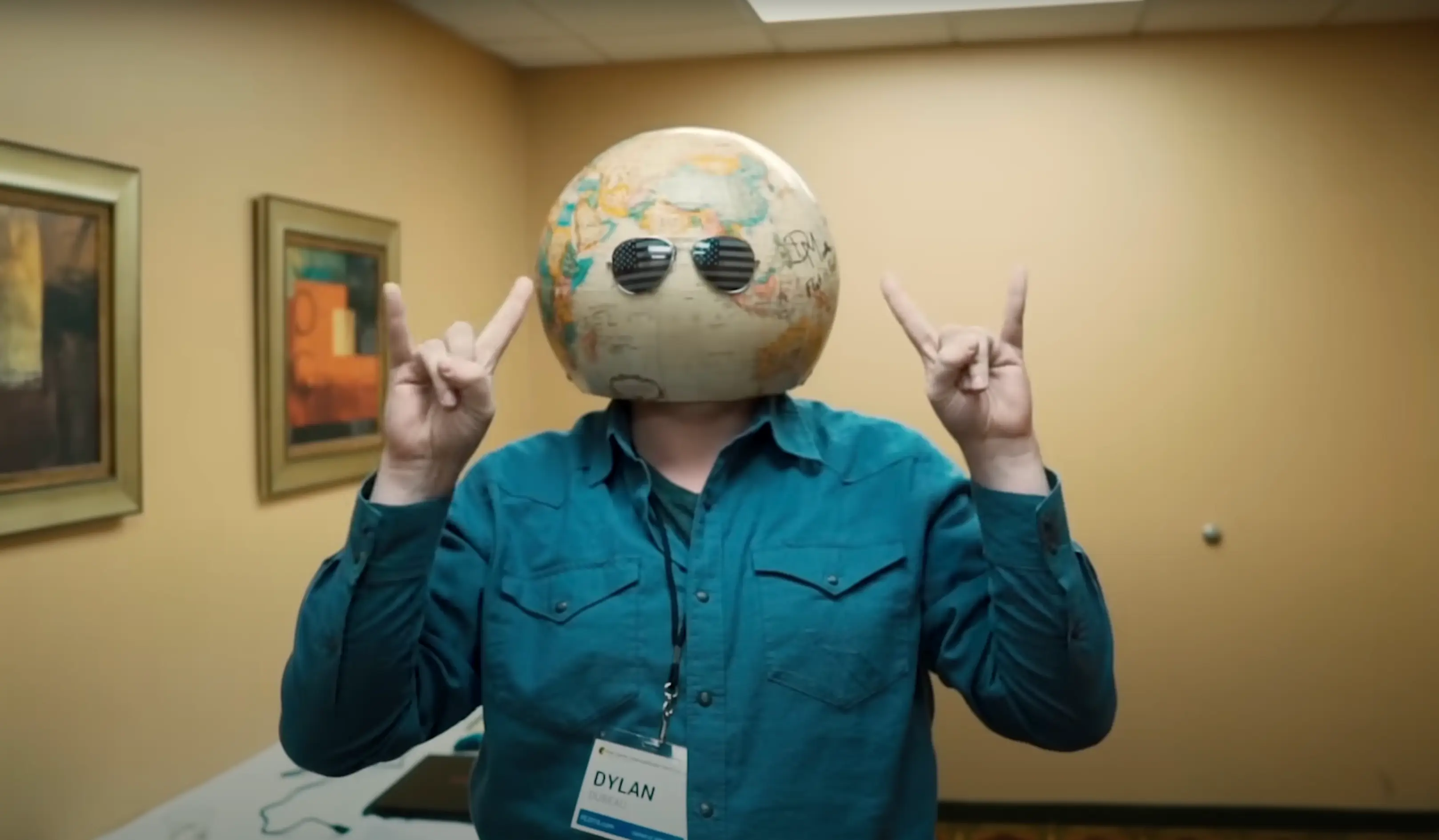 The YouTuber documented his experience of the Flat Earth conference (YouTube/@dylandubeau)