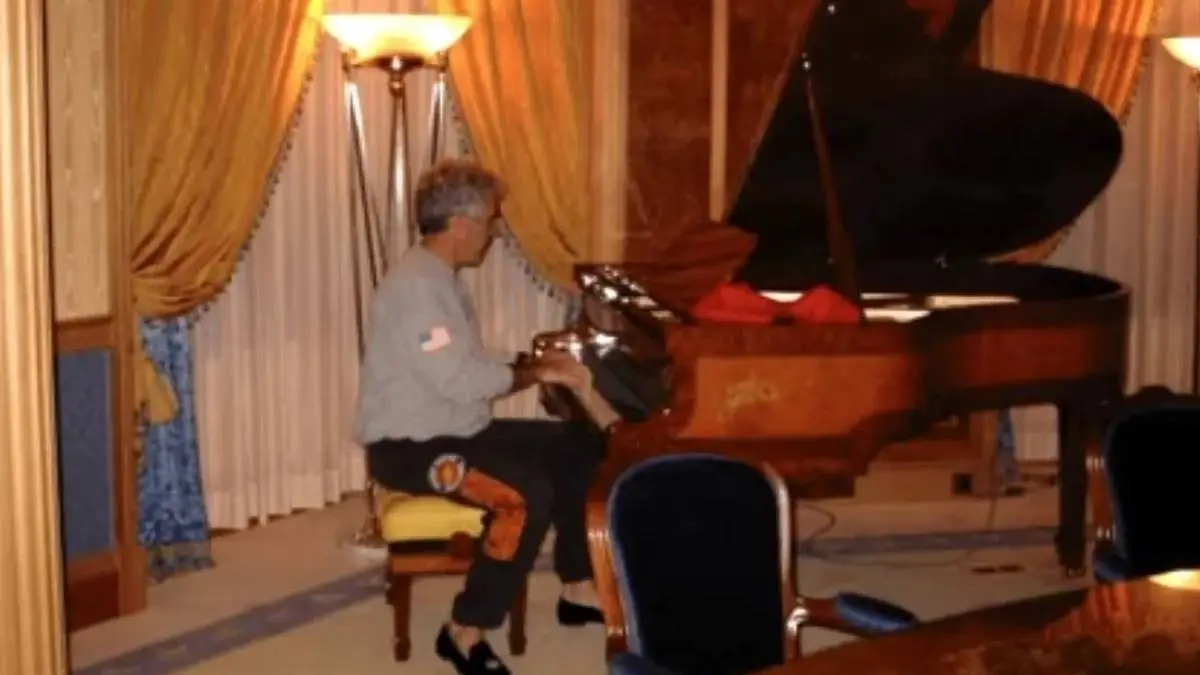 Epstein's Amazon orders reveal plenty about his private life (US Department of Justice)