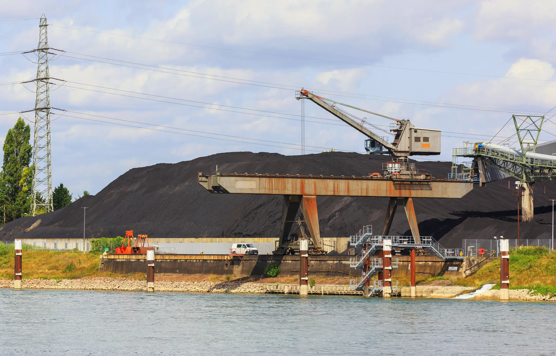 Trump noted that coal-powered electricity is essential 'to support defense installations and the demands of emerging technologies' (fhm/Getty)