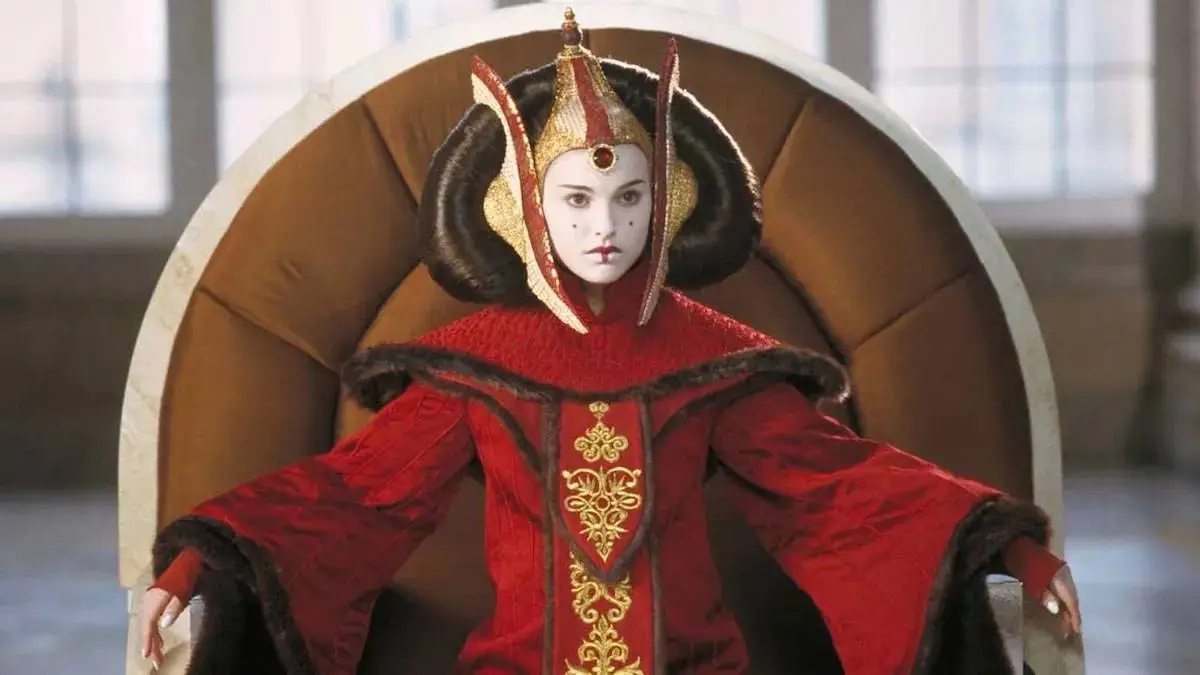 Portman is praised for keeping up her studies as her acting took off (Lucasfilm)