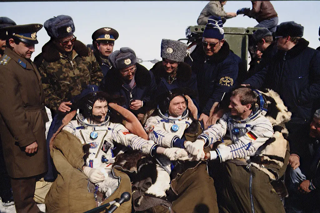 Sergei Krikalev finally returned to Earth in 1992 (Georges DeKeerle / Contributor / Getty)