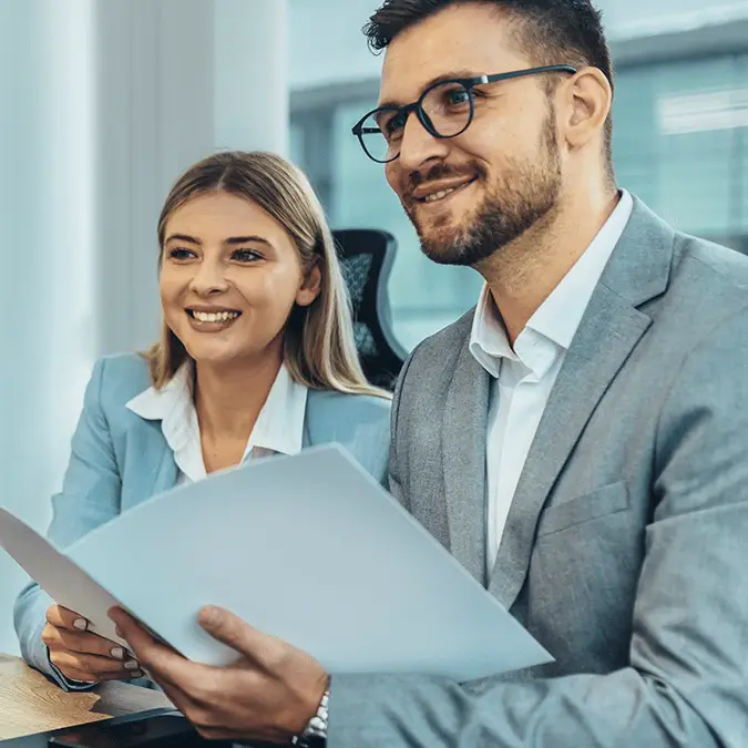 Unbelievable moment man is exposed for using AI during job interview leaving recruiter speechless