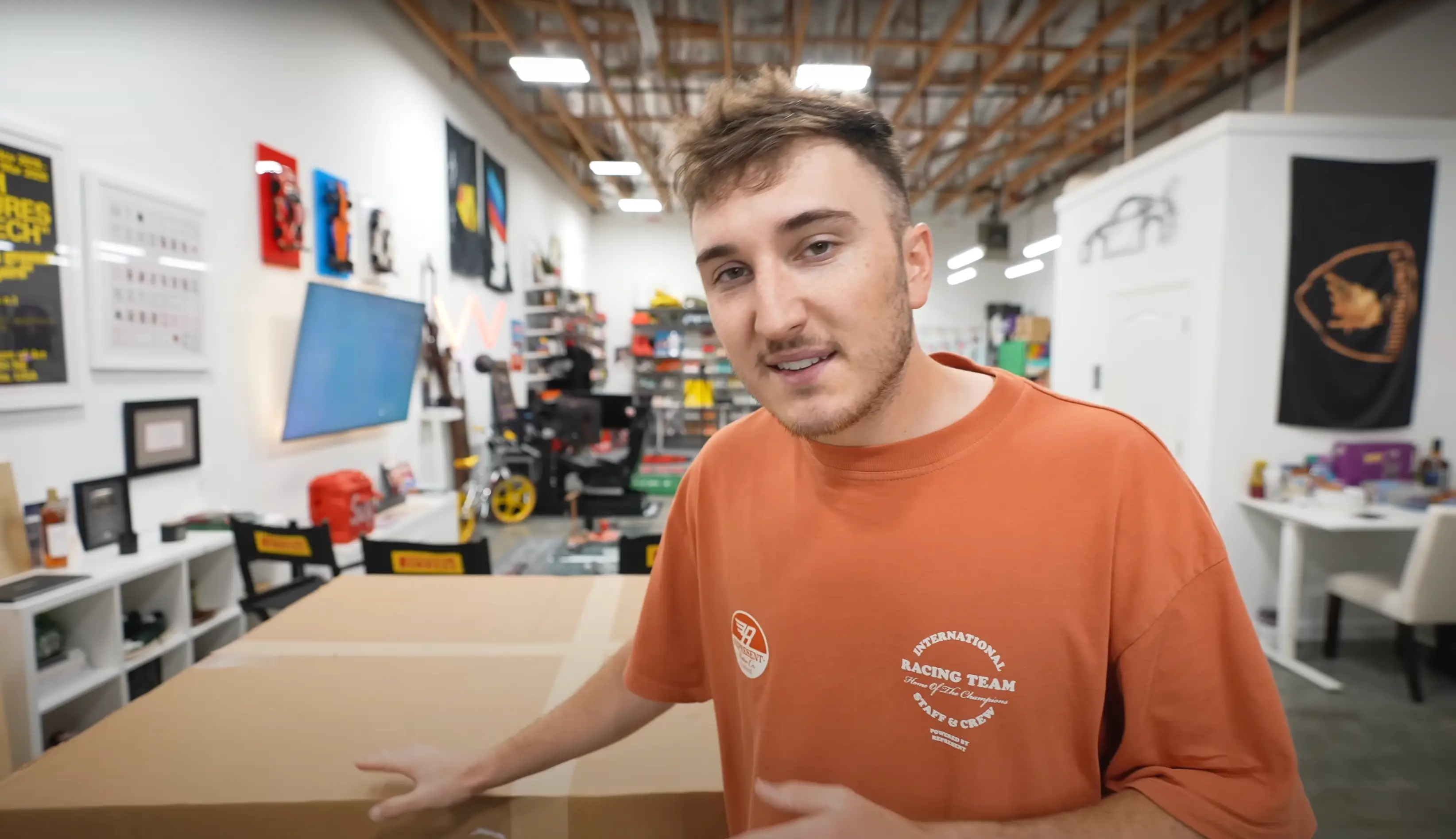 The YouTuber spent $1,000 on a box of returned Amazon items (YouTube/@HarrisonNevel)