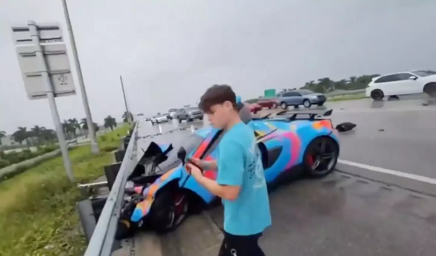 The streamer crashed his sports car on a Miami highway (KICK/JackDoherty)