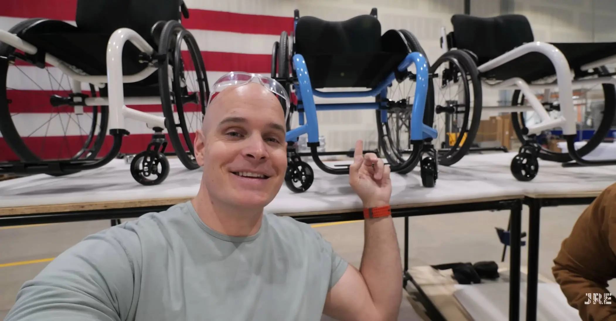 You can even choose the color of your Paradox wheelchair (YouTube / JerryRigEverything)