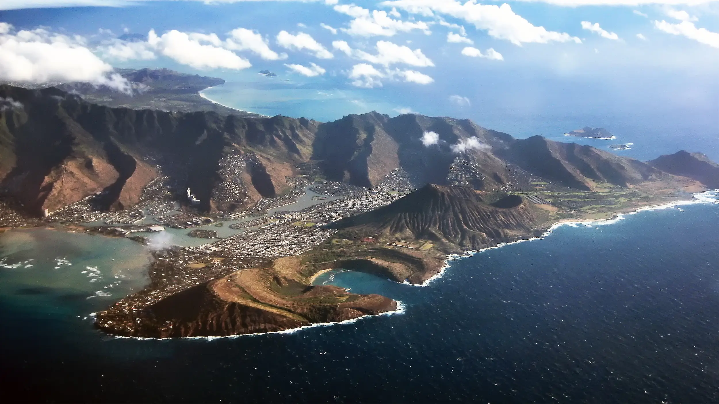 Musk could purchase every home on the Hawaiian islands (Sky Noir Photography by Bill Dickinson)