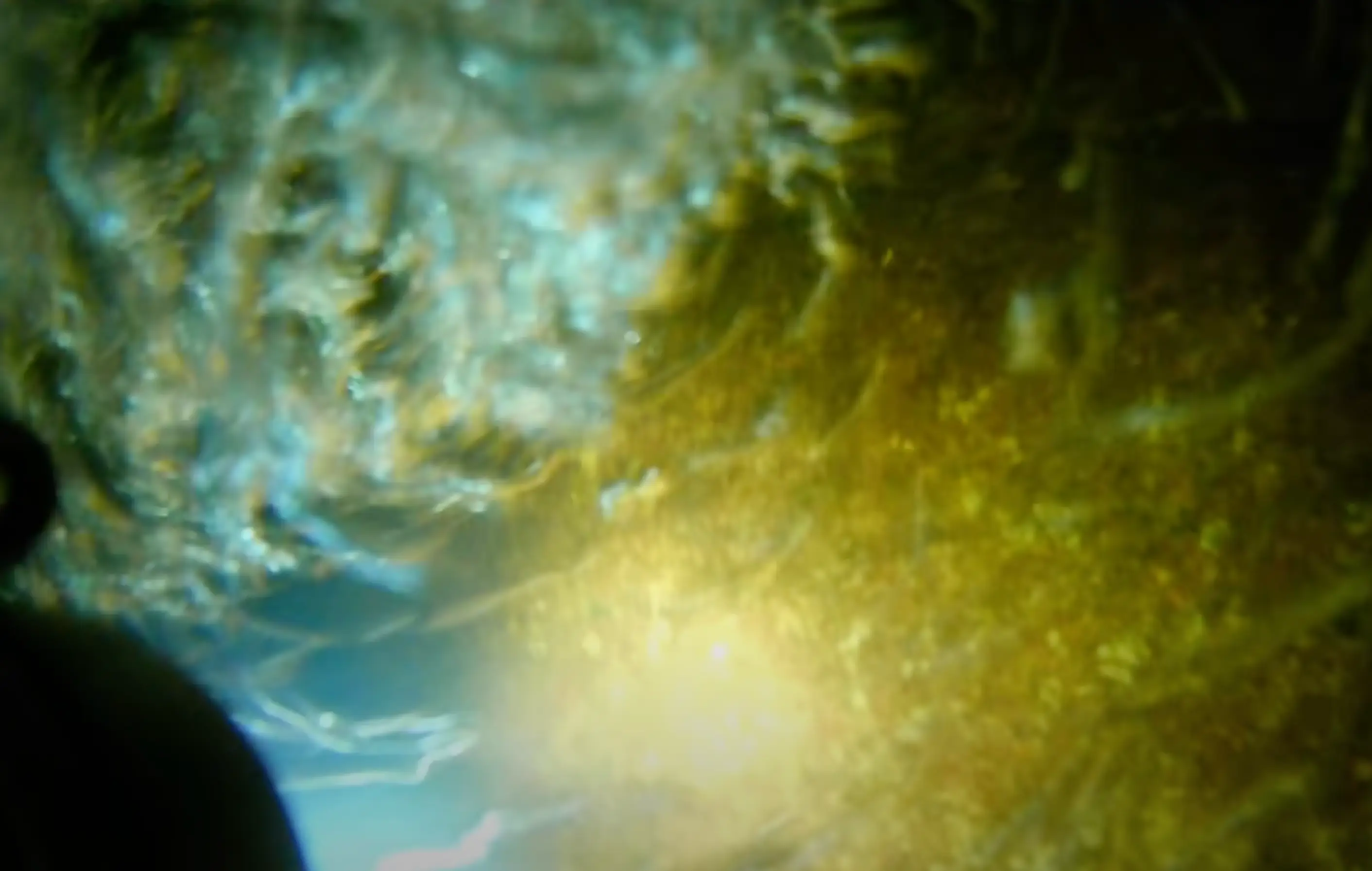 The air bubbles rip past the camera (YouTube/@jackasnacks)