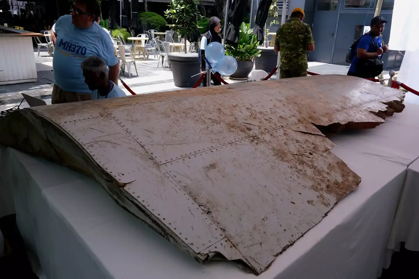 A new study argues that damage to MH370's wings, flap and flaperon point towards a "controlled ditching" (Mohd Samsul Mohd Said/Getty Images)