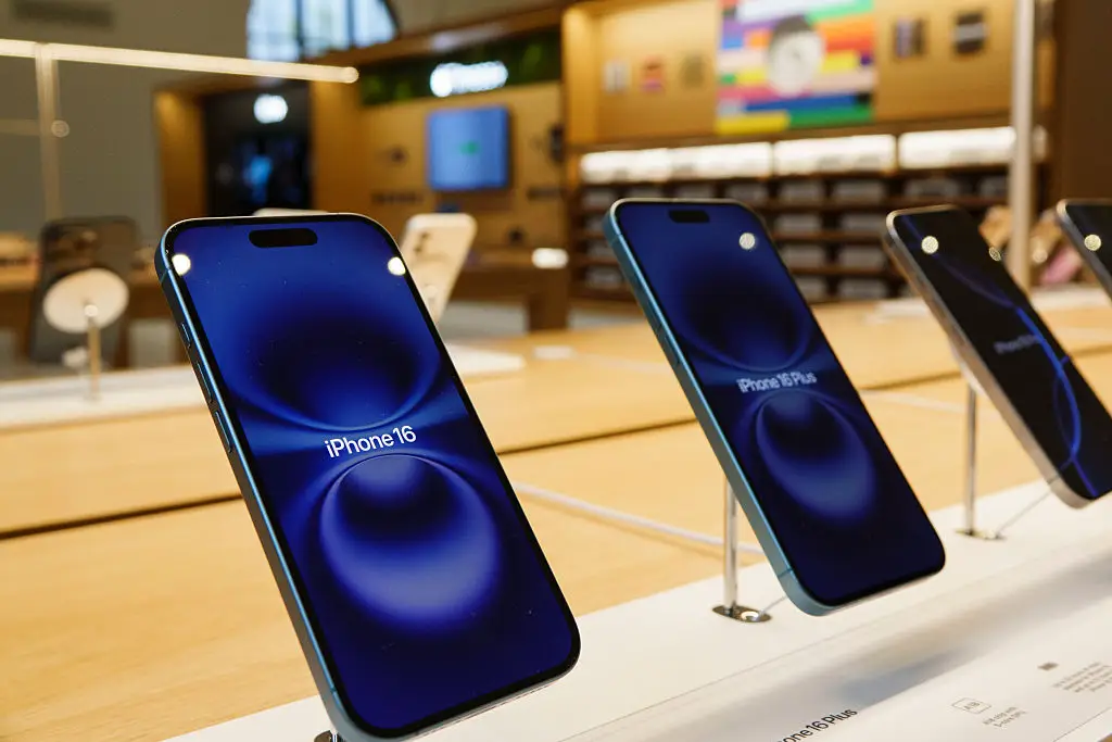 By using the Samsung design, Apple will be able to ensure a roll out of the foldable iPhone by the second half of 2026, according to one expert (Kevin Carter/Getty Images)