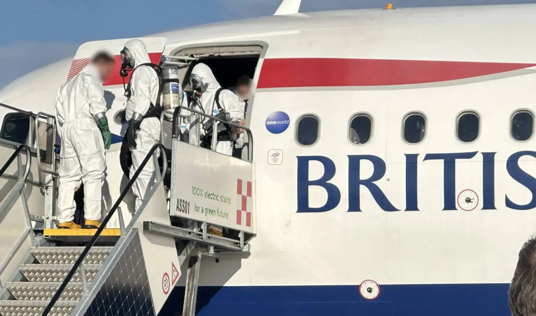 Wells claims six passengers fell ill on the flight (Kennedy News / Melanie Wells)