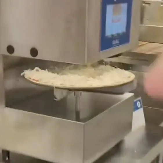 Footage of AI powered pizza machine leaves everybody pointing out the same issue