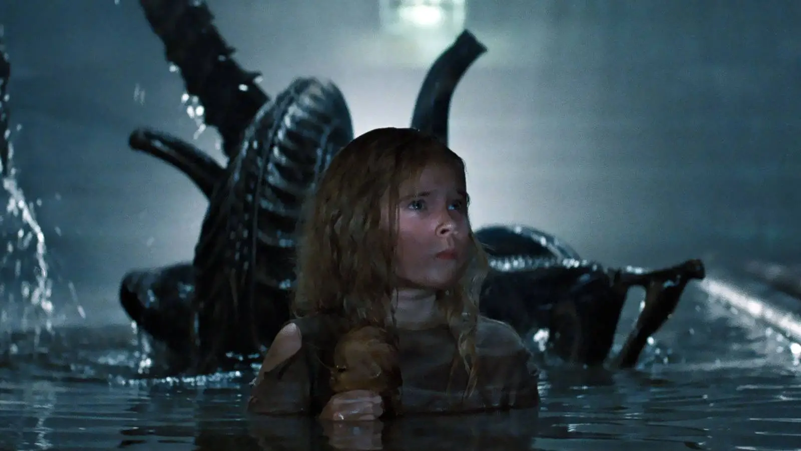 It's possible that life can survive in the exoplanet's atmosphere (20th Century Fox)
