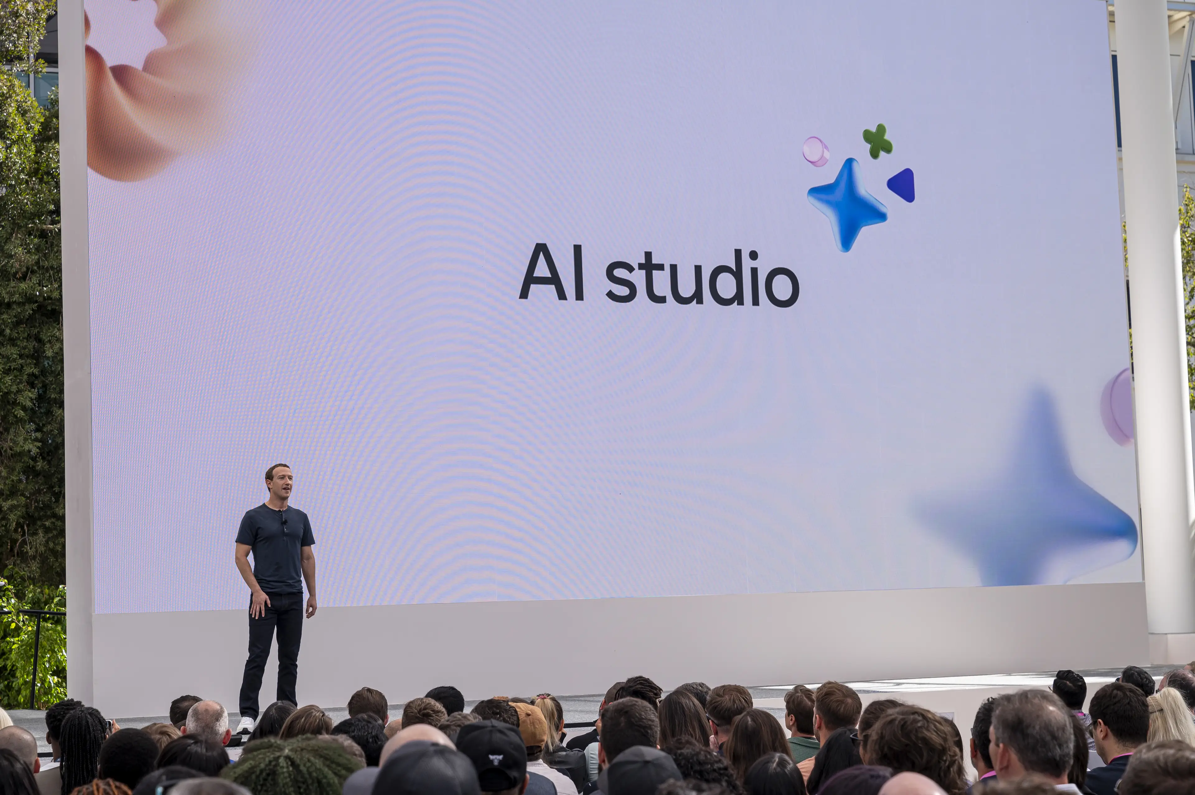 Mark Zuckerberg continues looking to an AI future (Bloomberg / Contributor / Getty)