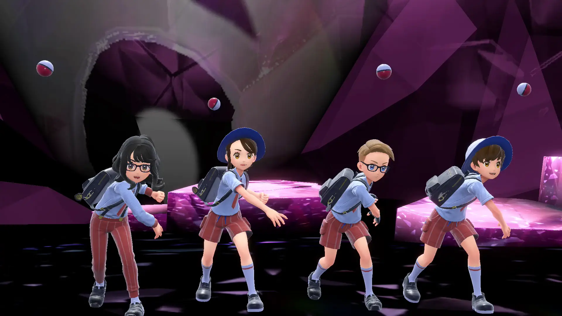 Four players in a Tera Raid Battle /