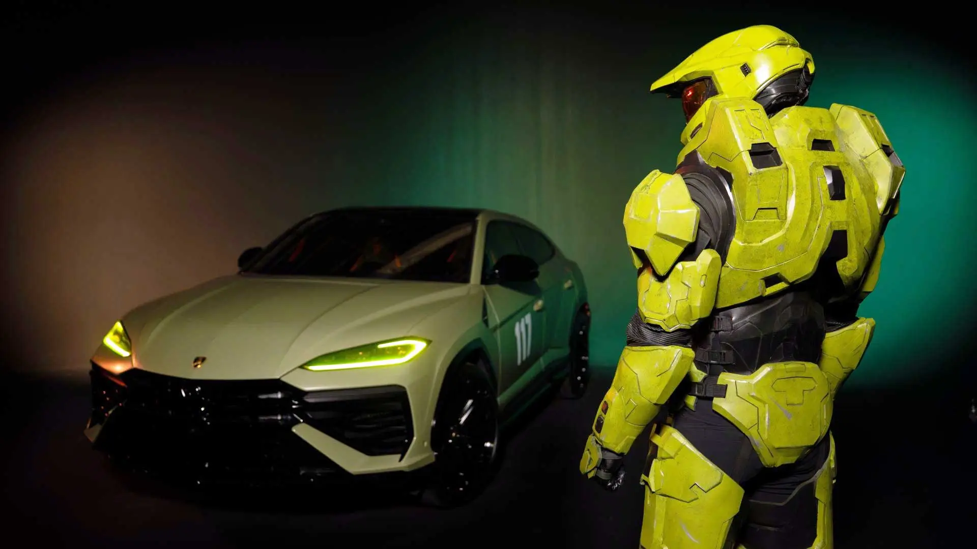 The real Lamborghini Urus - Master Chief 117 Edition,
