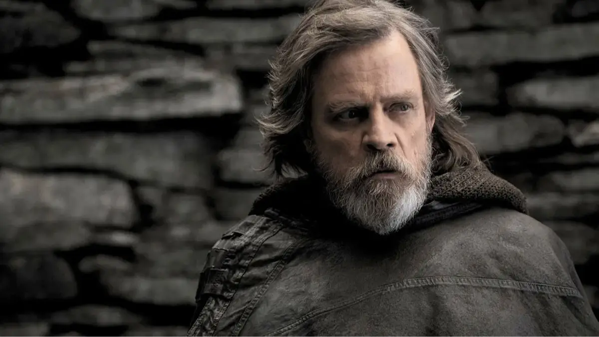 Star Wars fans discover 'disturbing' reason Luke Skywalker was a loner pre-The Last Jedi