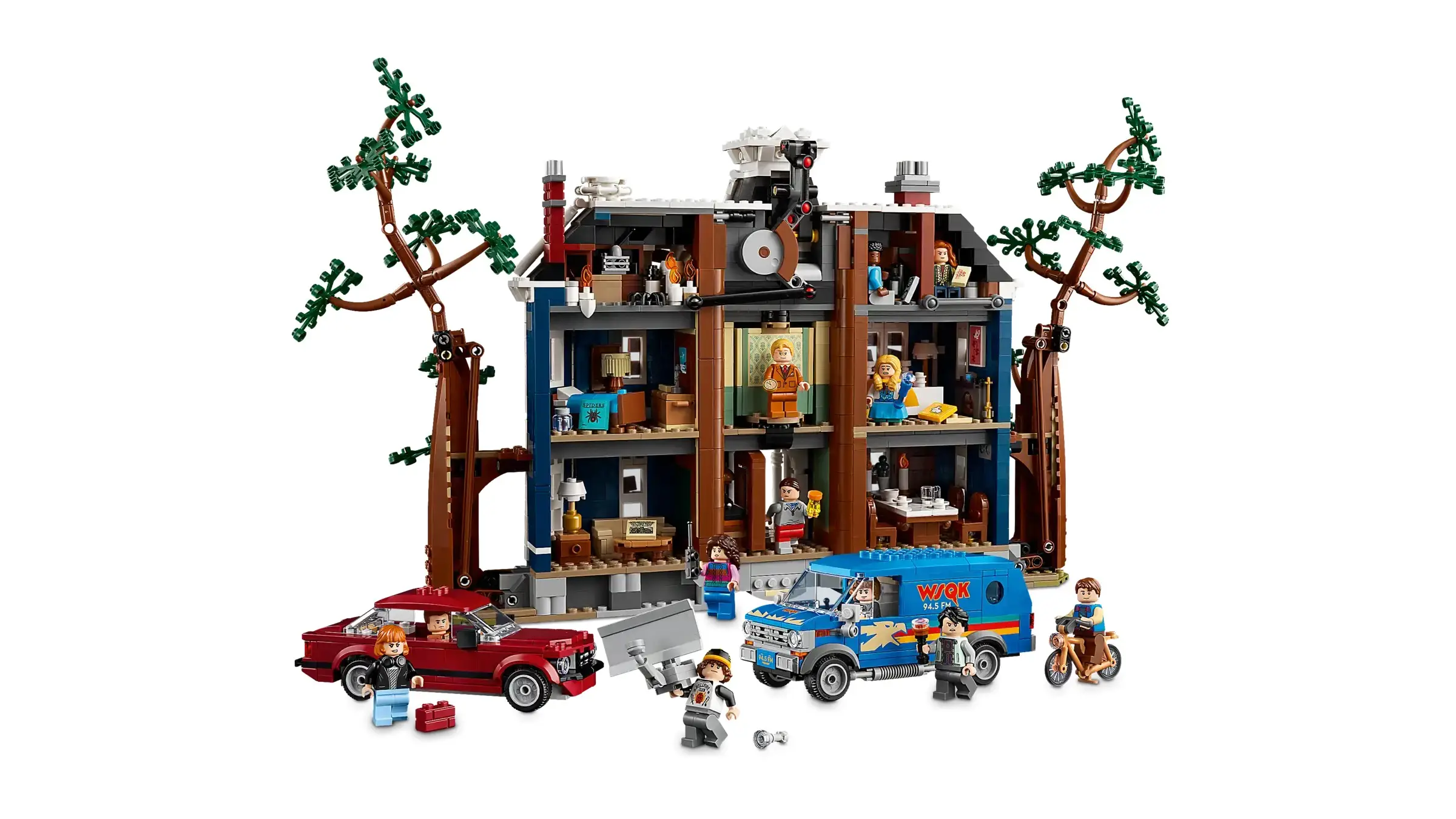 Many fans are happy about the sheer number of minifigs included (LEGO)