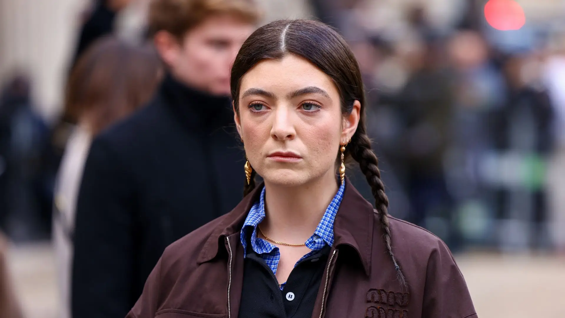 Is Lorde Dating Anyone Rn? Unpacking The Rumors Sparked By ‘Virgin’ Album
