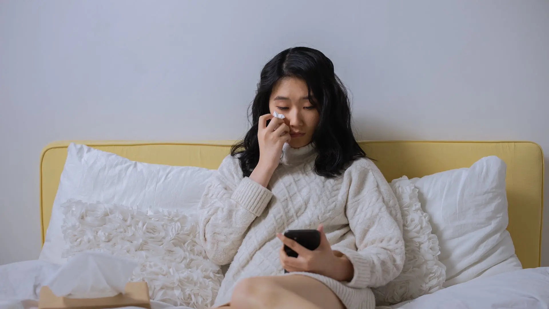 The Most Unhinged And Horny Tweets About Being Single To Get You Through V-Day