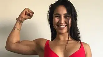 Fitness Coach Shares Two Photos Taken Seconds Apart To Warn Against Misleading Body Image Photos