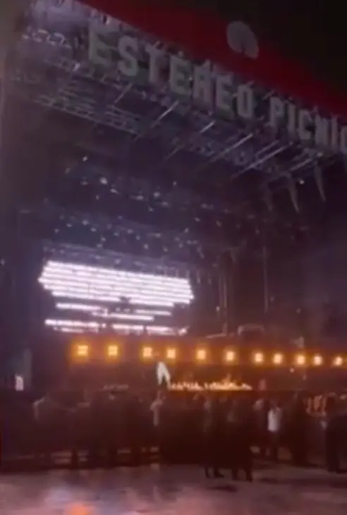 Crowds at a music festival were informed of Taylor Hawkins' death.